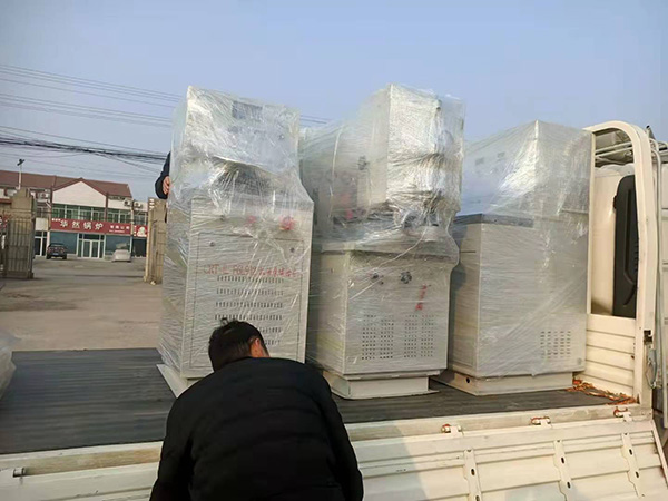 泰山海特牌F6L912機(jī)油泵試驗(yàn)臺(tái)、噴油泵試驗(yàn)臺(tái)等設(shè)備同時(shí)發(fā)貨